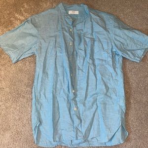Uniqlo men’s small blue short sleeve button down with mandarin collar